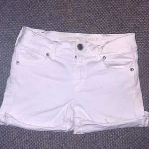 White American Eagle size 4 shorts